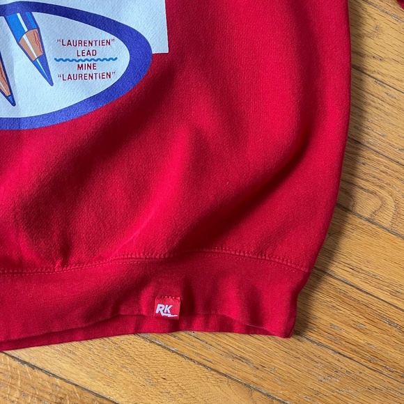 RetroKid Laurentian Pencil Crayons Graphic Sweatshirt Large - Picture 3 of 6